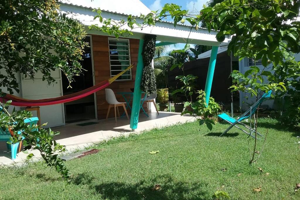 Gite Cajou Dans Jardin Tropical Ventile A Sainte-Anne Eksteriør bilde