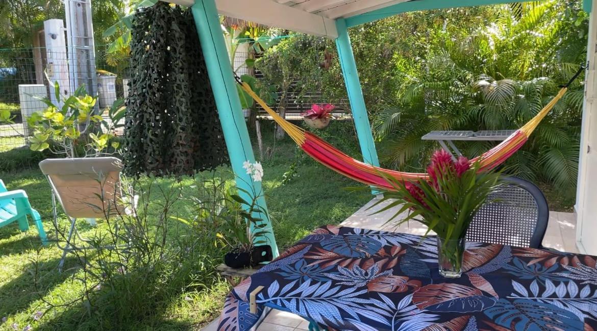 Gite Cajou Dans Jardin Tropical Ventile A Sainte-Anne Eksteriør bilde